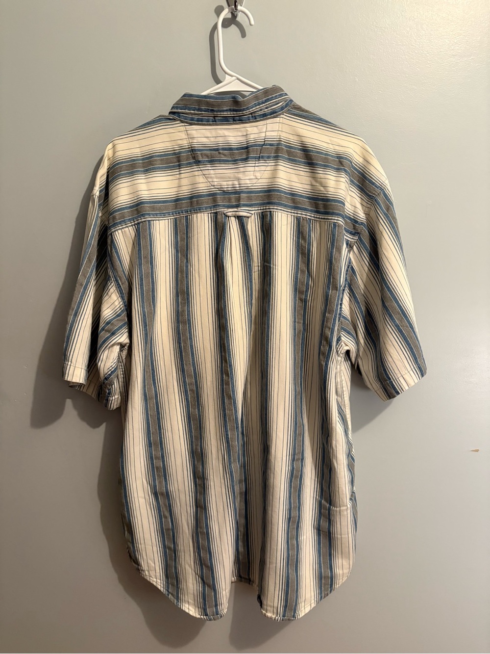 Vintage Coliseum Men's XL Short-Sleeve Button-Up Stripe Shirt Blue White Gray - Picture 11 of 16